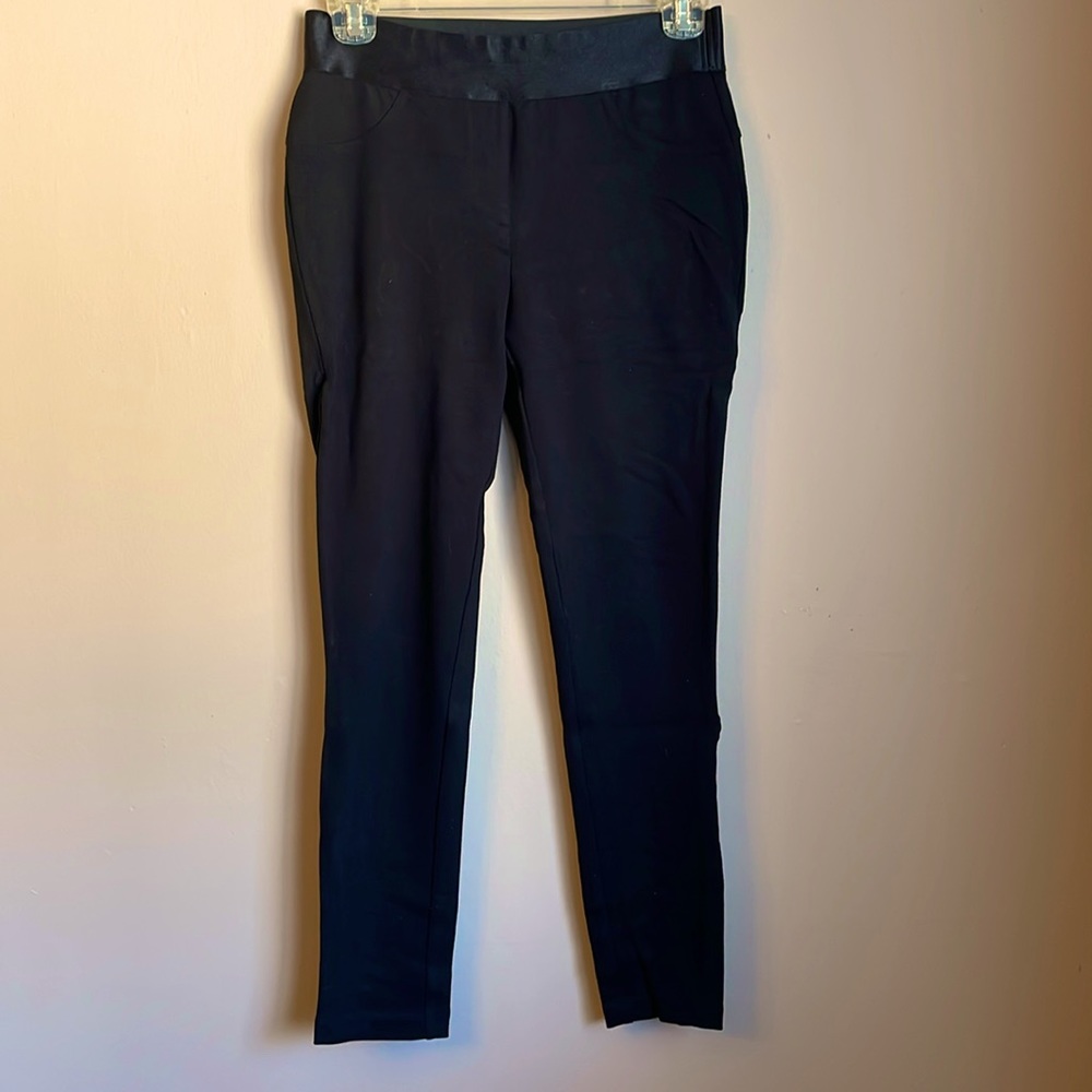 Bebe pull on legging size small